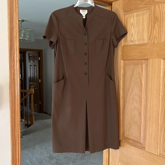 Talbots - Beautiful Brown Buttoned Dress - Size 12 Petite - Picture 15 of 16